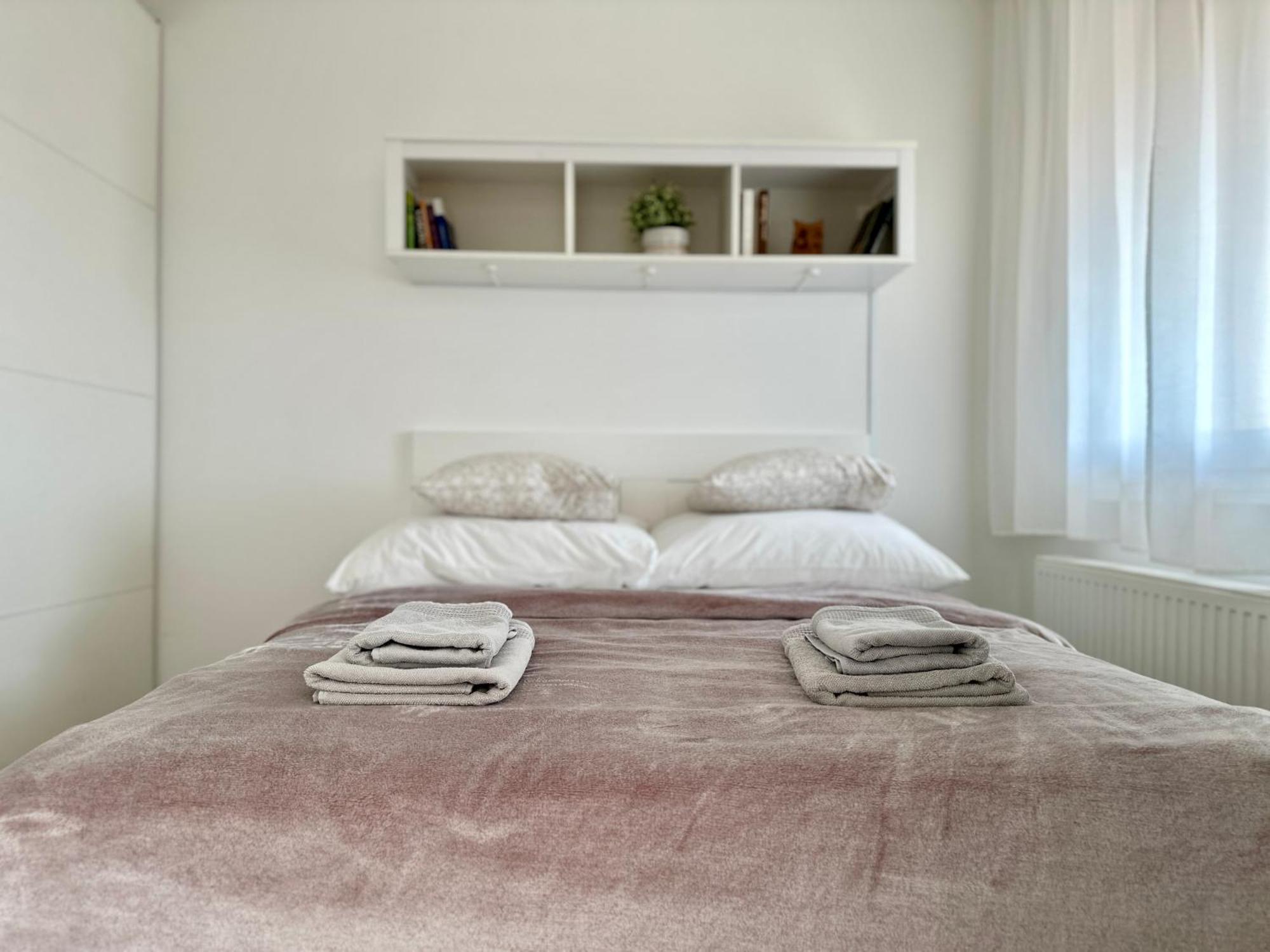 City Break Apartment - Private Garage, Ac, Balcony Budapest Exterior foto